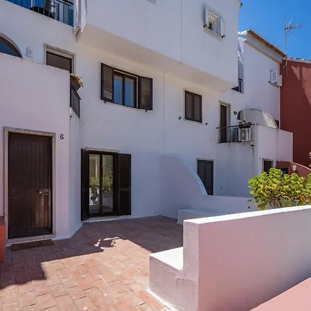 Duplex T2 Com Terraco E Bbq Em Vilamoura Apartment *