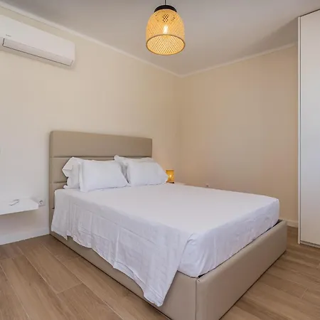 Duplex T2 Com Terraco E Bbq Em Vilamoura Quarteira